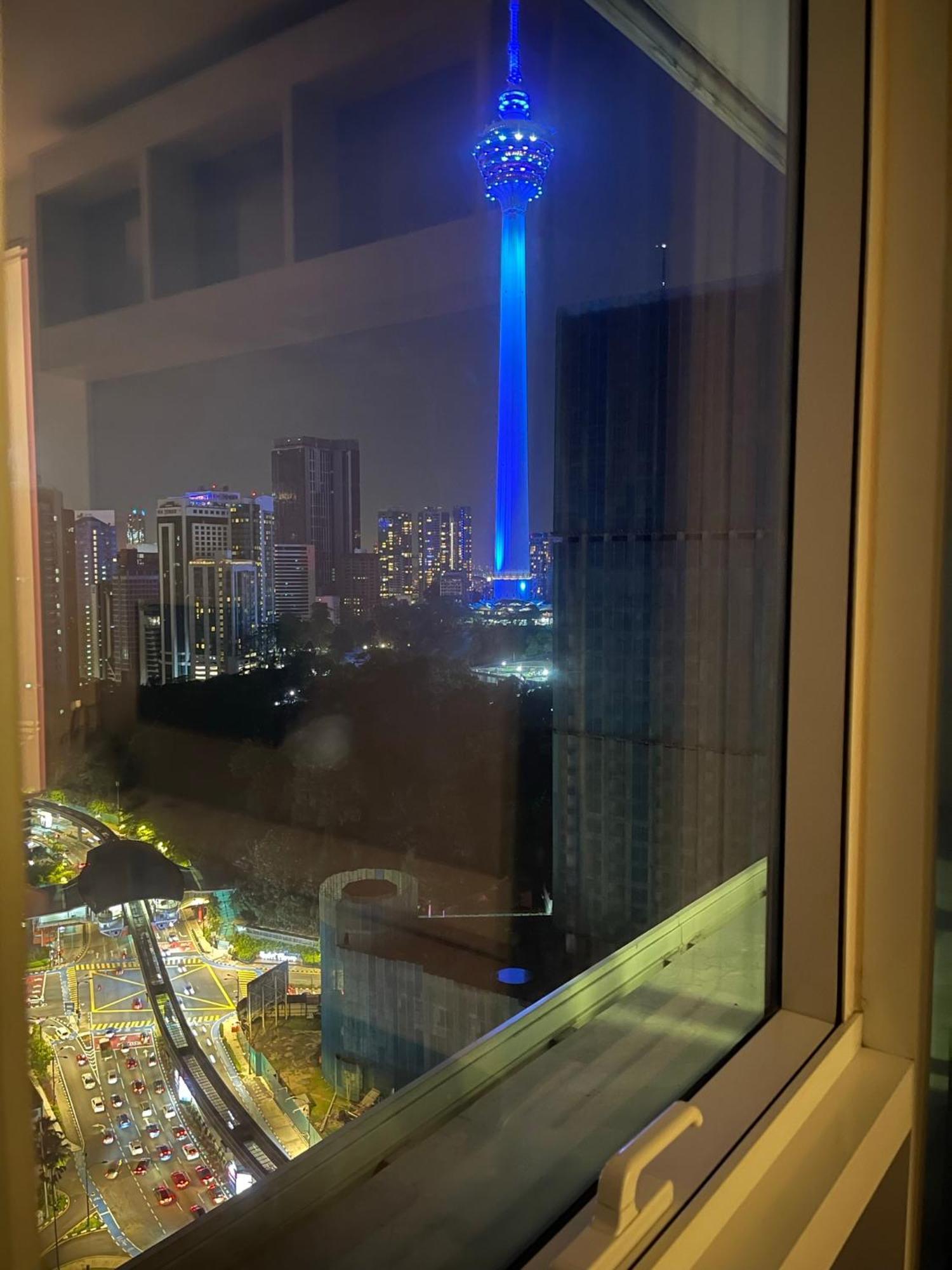 The Platinum Klcc By Infinity Pool Apartment Kuala Lumpur Room photo